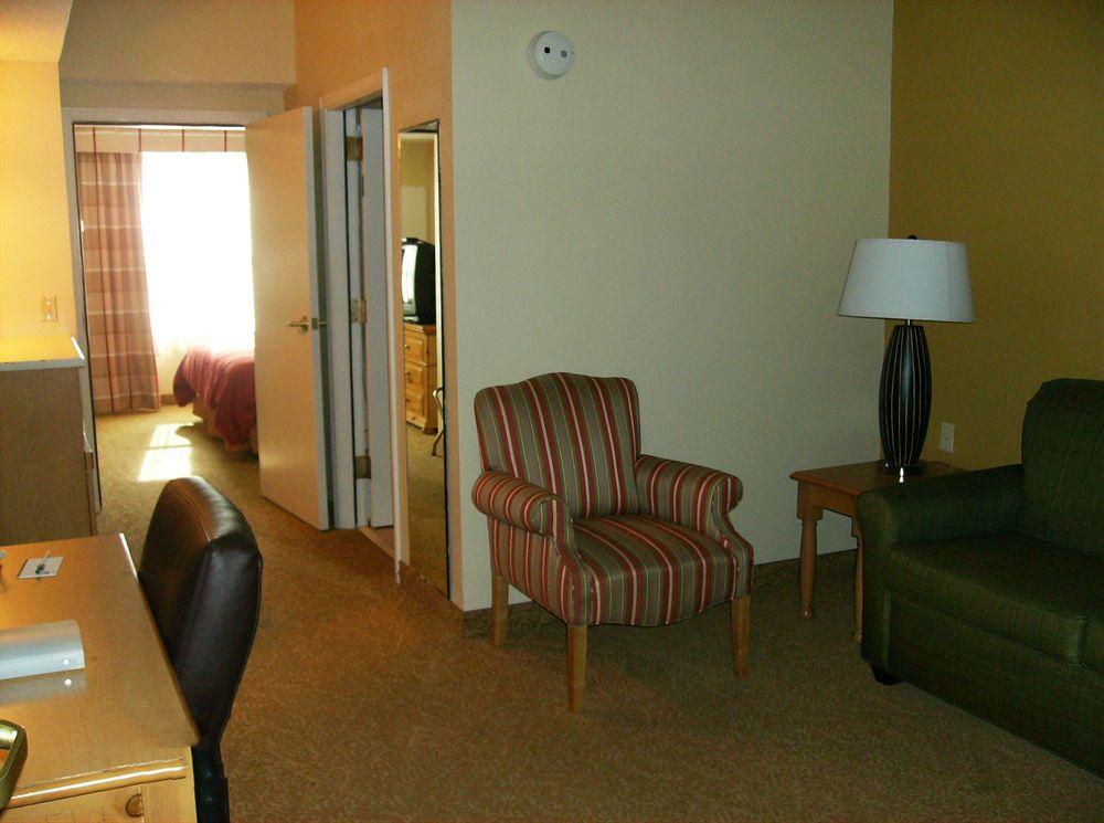 Hotel Country & By Radisson, East, Ky