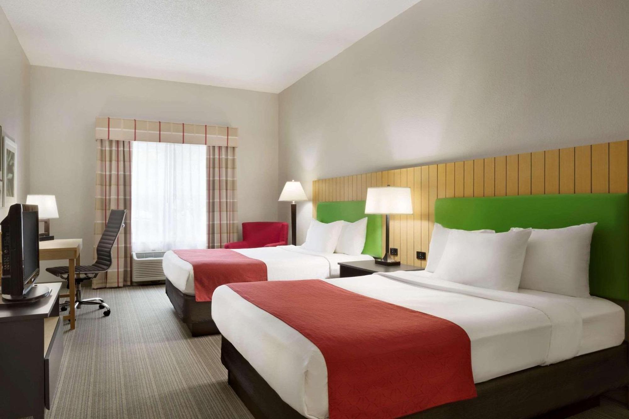 Country & By Radisson, East, Ky 3* Louisville
